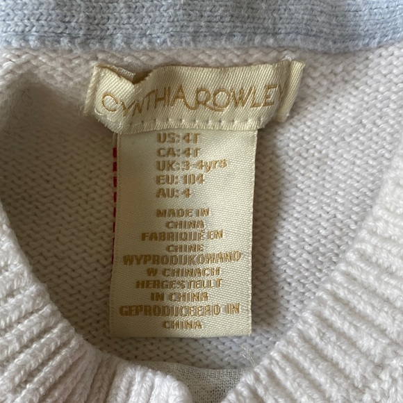 Adorable White Kids Sweater with Penguin Design - Picture 8 of 13